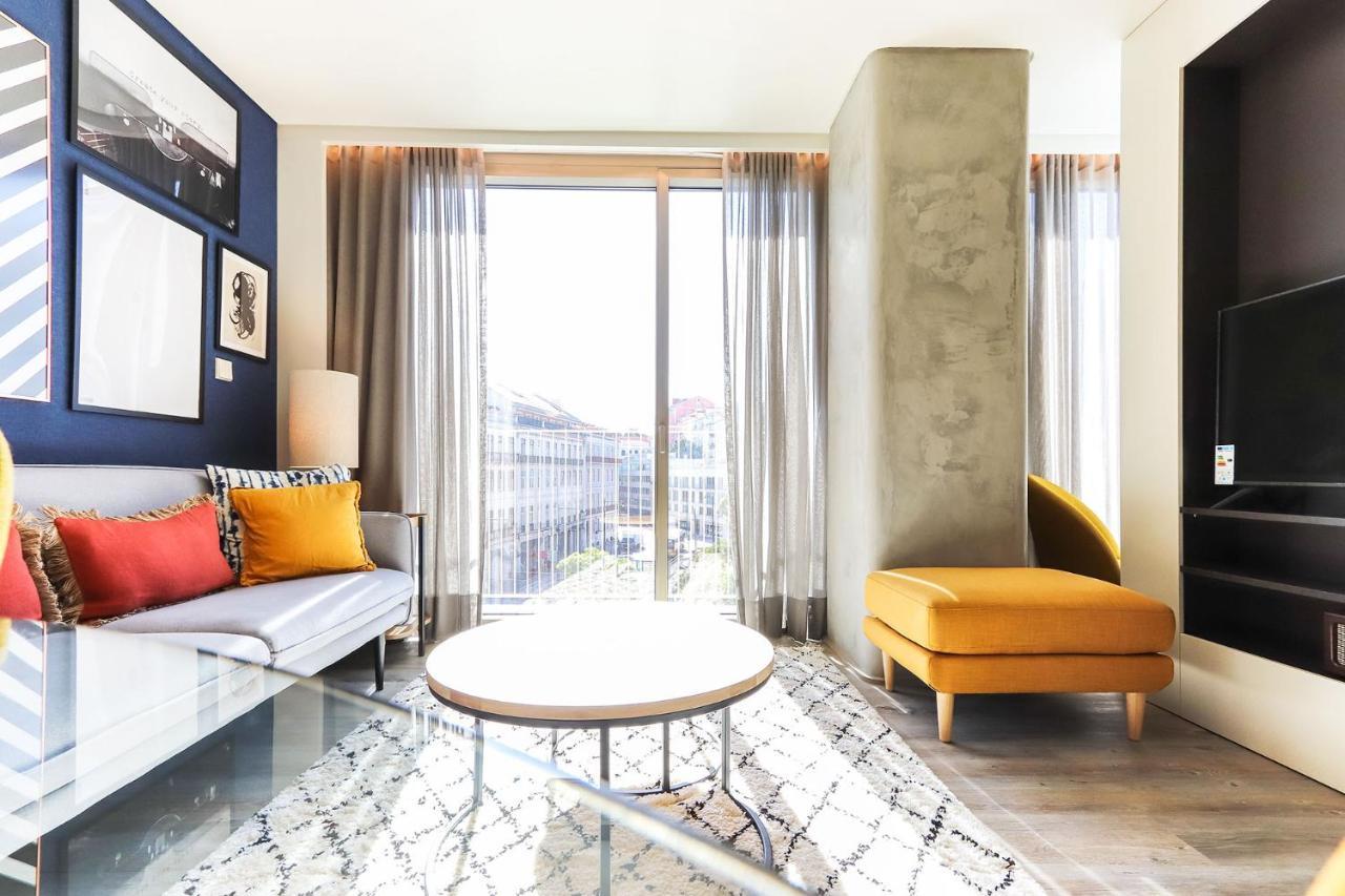 Modern Parliament By Homing Lisboa