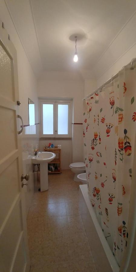 Couette-café In The Heart Of Lisboa
