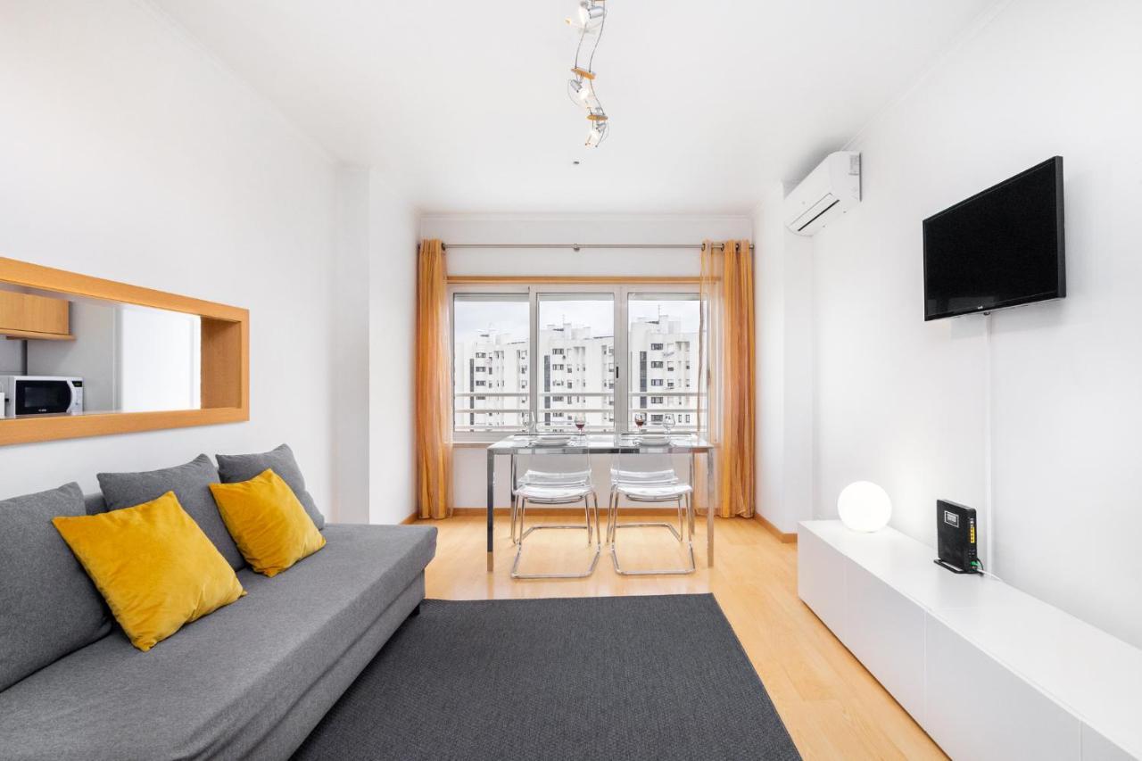Apartment Lisboa, Cidade, Elegant With Air Cond, Free Wifi And Near Metro, By Ig Lisbon
