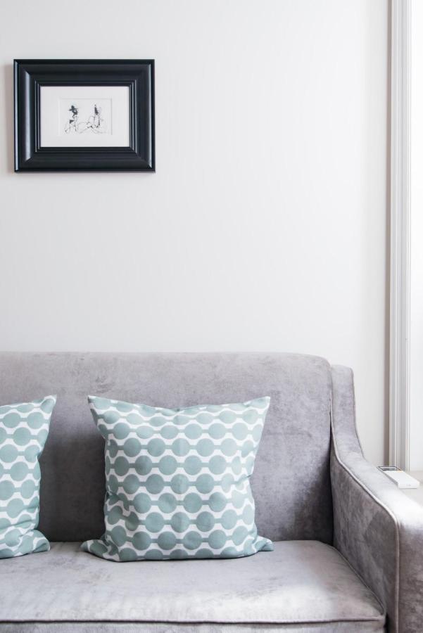 Center Iv Apartment *