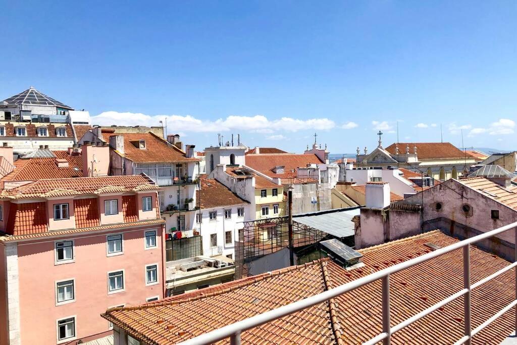 32 - Center Of Duplex Apartment, Barrio Alto * Lissabon