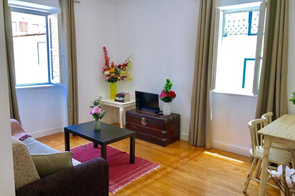 32 2 - Heart Of Private Apartment, Bairro Alto * Lisboa