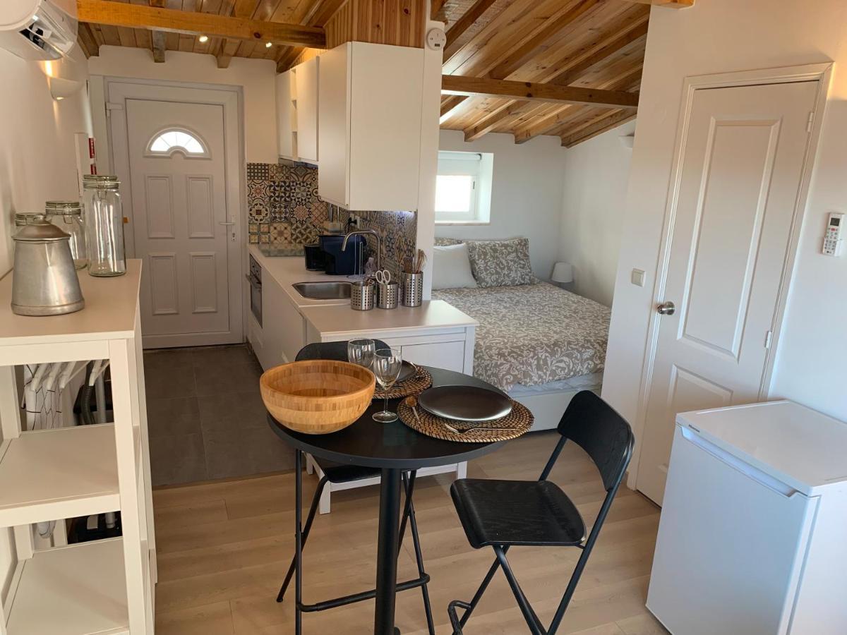 Apartment Ensoleille Avec Terrasse Proche D'amoreiras Lisbon