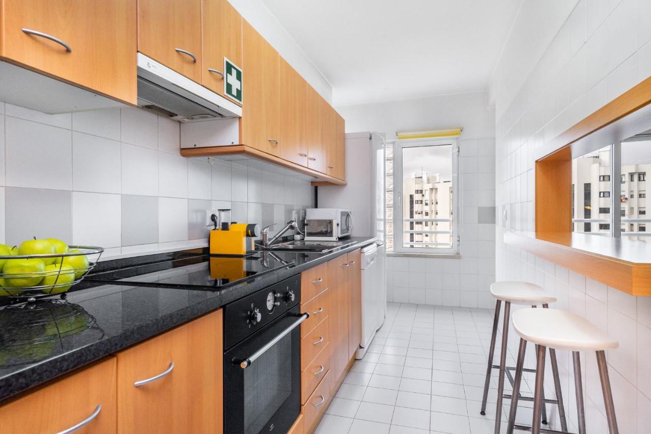 Apartment Lisboa, Cidade, Elegant With Air Cond, Free Wifi And Near Metro, By Ig Lisbon