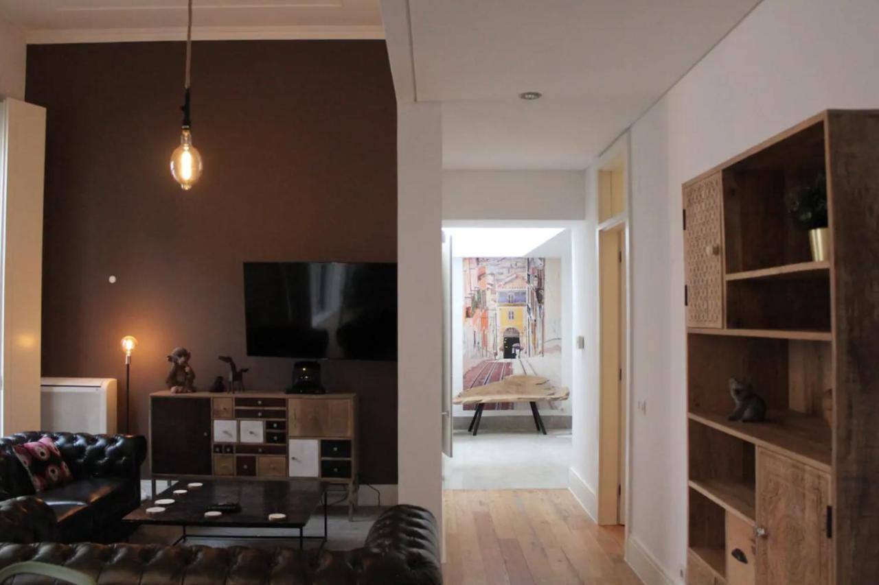 Beautiful 3-story House In Chiado With A 40m² Private Terrace * Lissabon