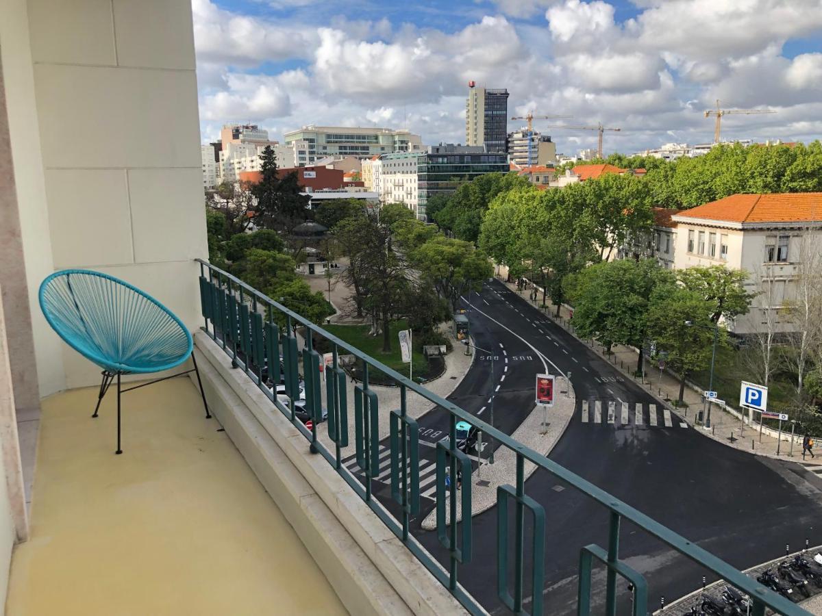 Architectural Poetry In An Unique 3bdrs View Flat Appartement