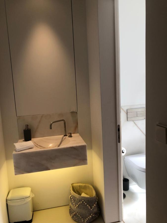 Architectural Poetry In An Unique 3bdrs View Flat Appartement *