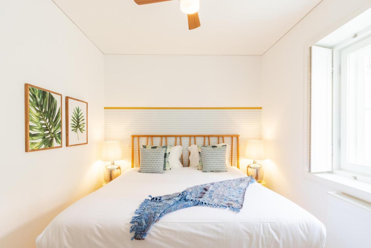 Joivy Chiado Self Check-in 2-br Flat With Parking Appartement Lissabon