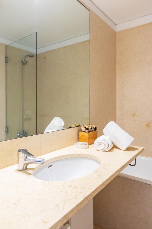 Appartement Joivy Chiado Self Check-in 2-br Flat With Parking *