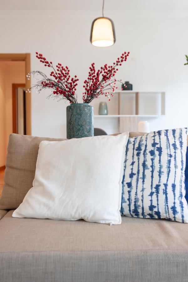 Appartement Orient - Modern, Spacious And Sunny! By The River! *