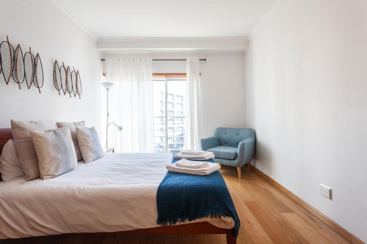 Appartement Orient - Modern, Spacious And Sunny! By The River!