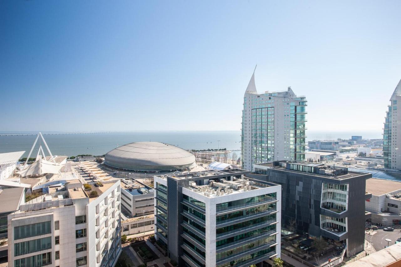 Orient - Modern, Spacious And Sunny! By The River! Lissabon