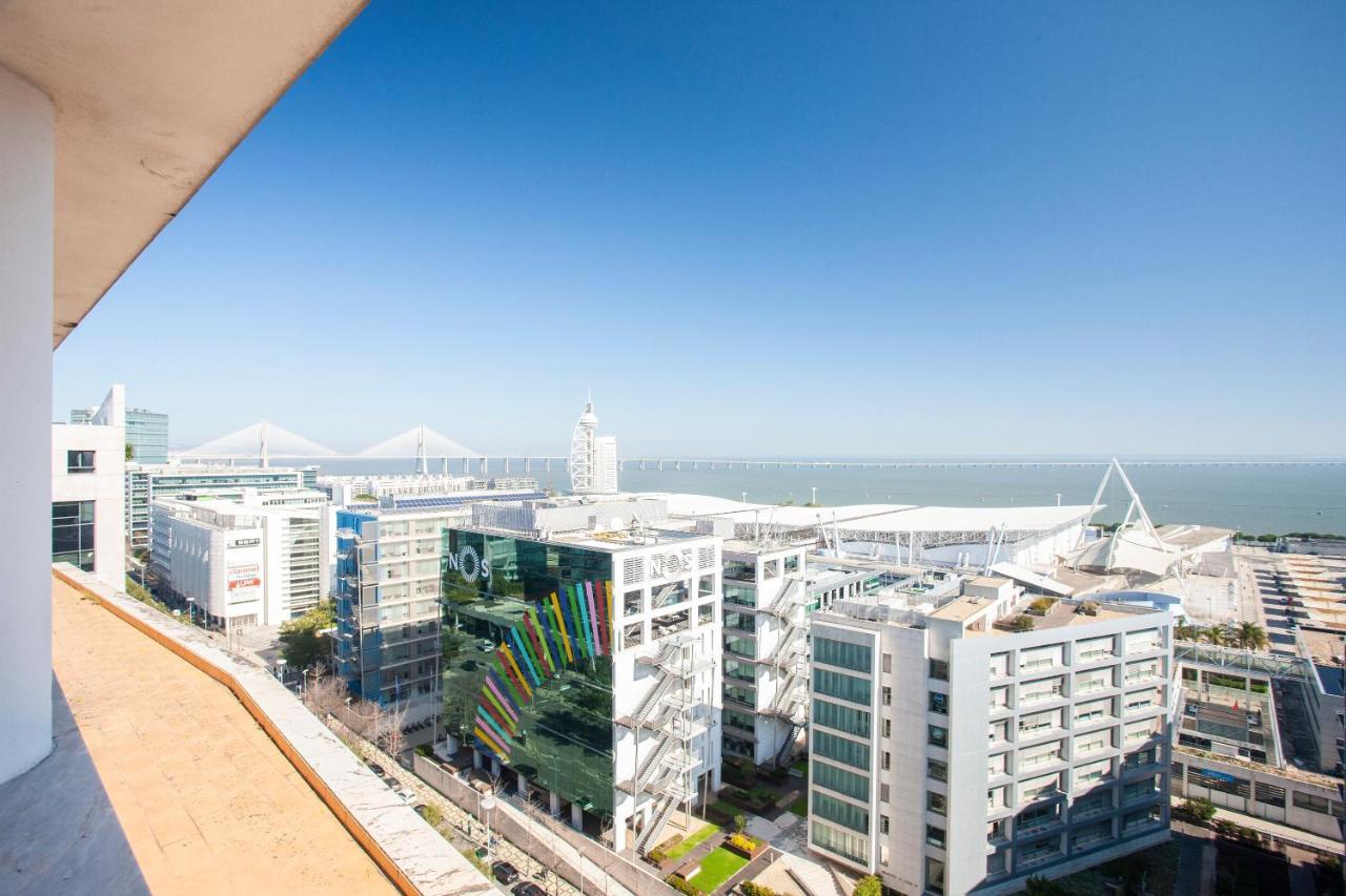 Orient - Modern, Spacious And Sunny! By The River! Appartement