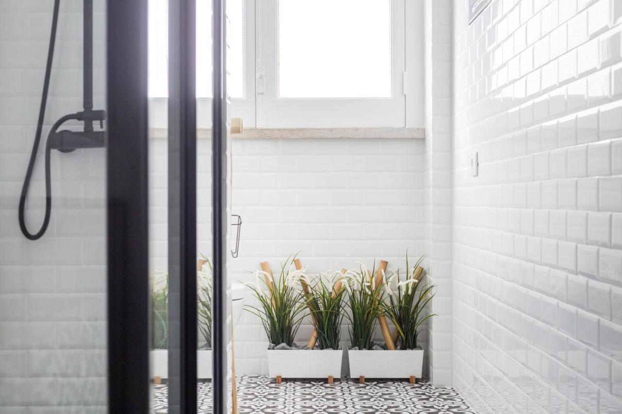 Appartement Stroll To Coffee Shops Near A Renovated Hillside In Graca