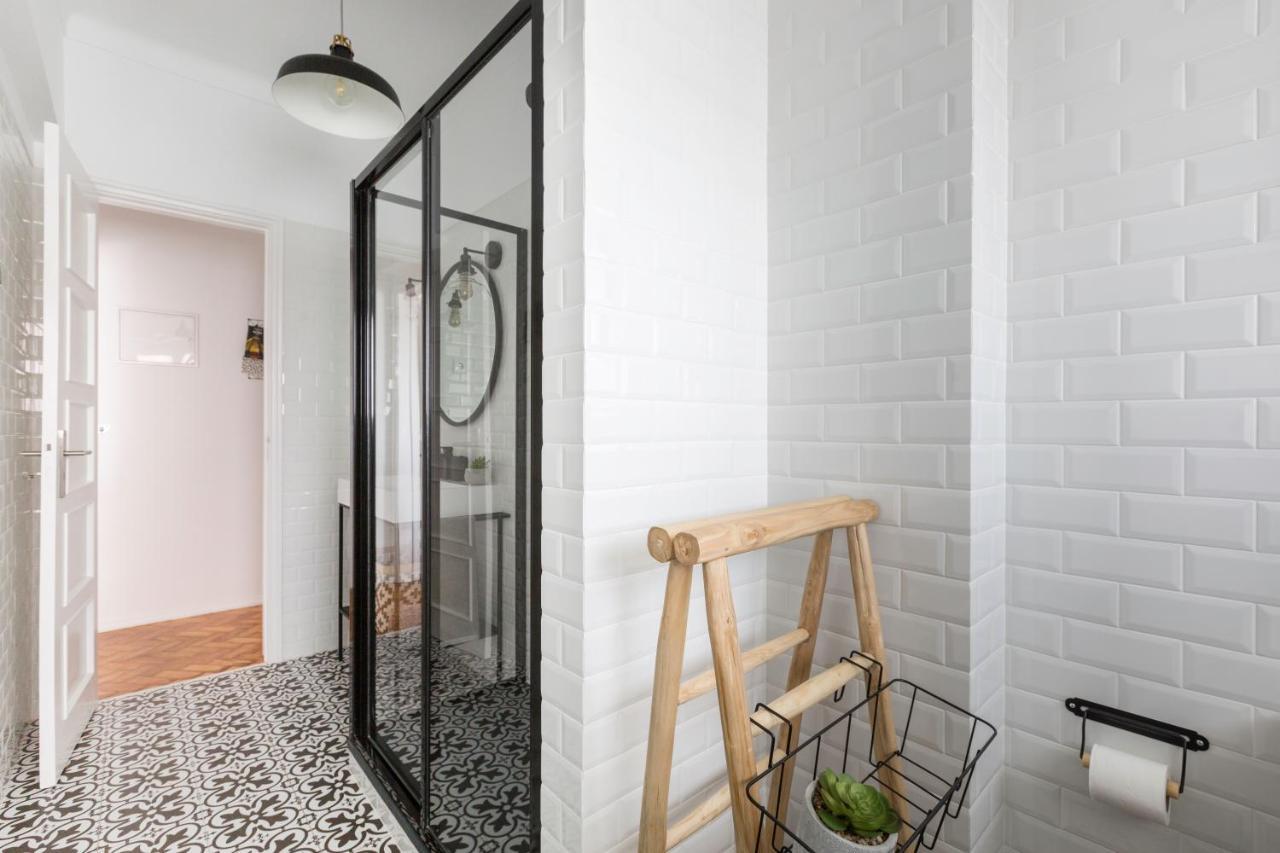 Appartement Stroll To Coffee Shops Near A Renovated Hillside In Graca