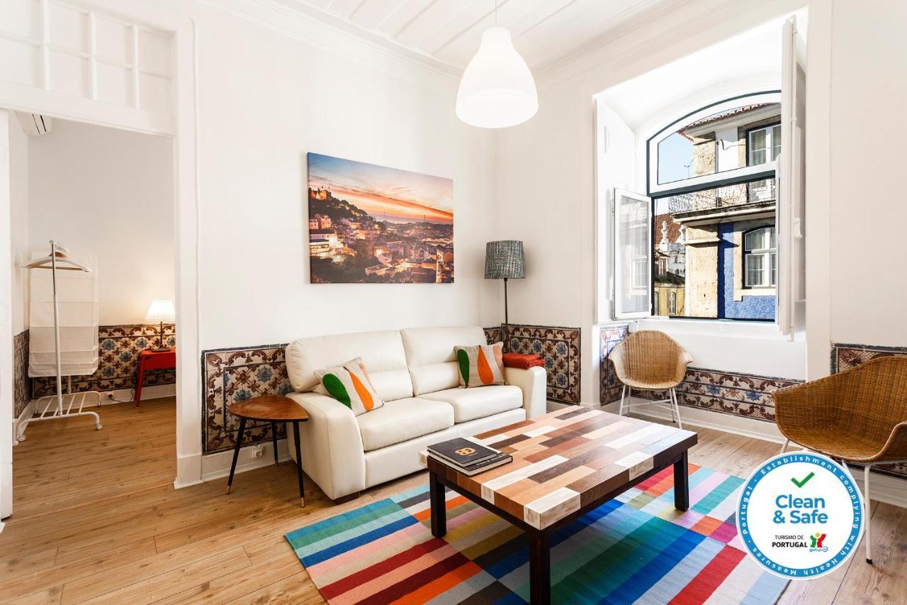 Whome | Fanqueiros Downtown Typical Apartment Apartment *