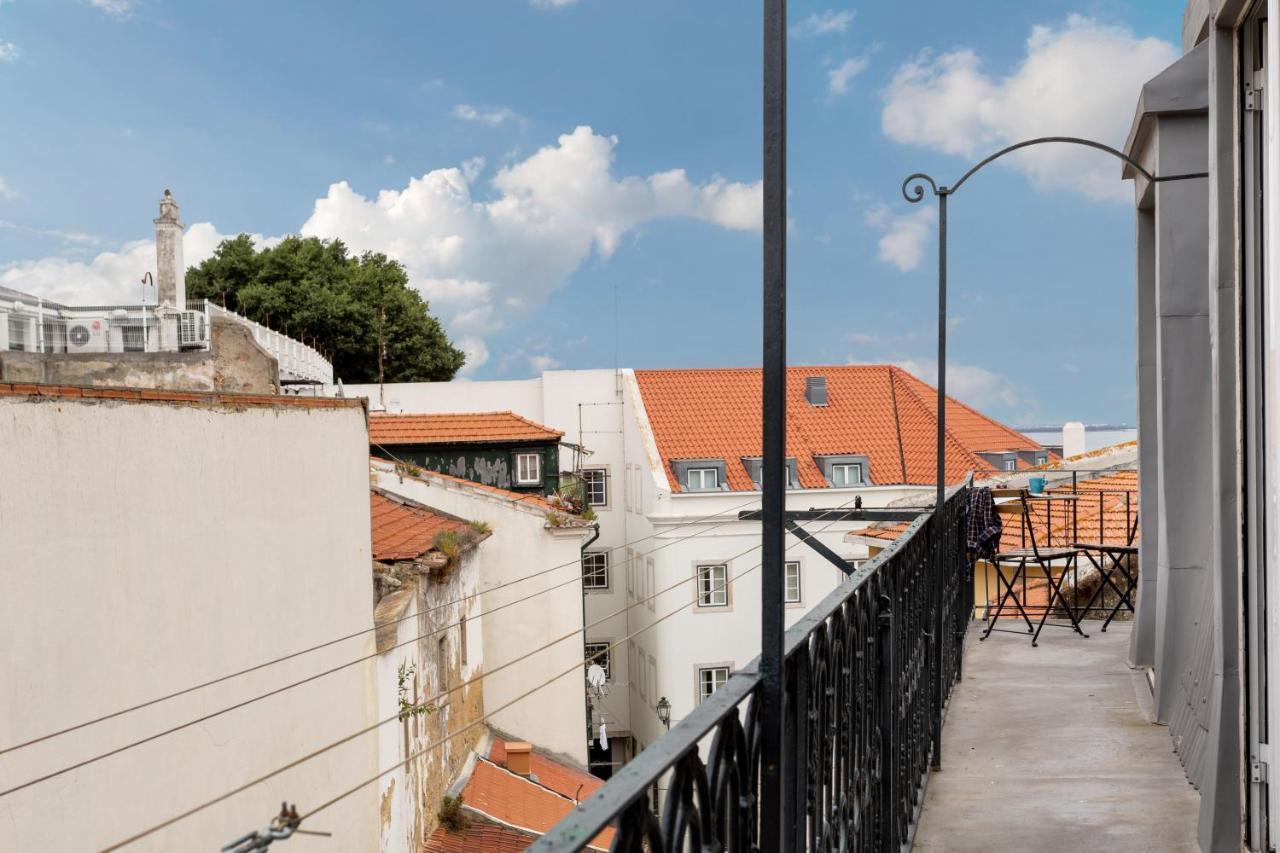 Altido Stunning 4br Apt With Terrace And Seaview In Alfama Apartment