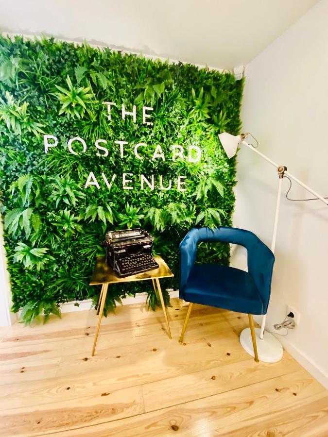 Couette-café The Postcard Avenue *