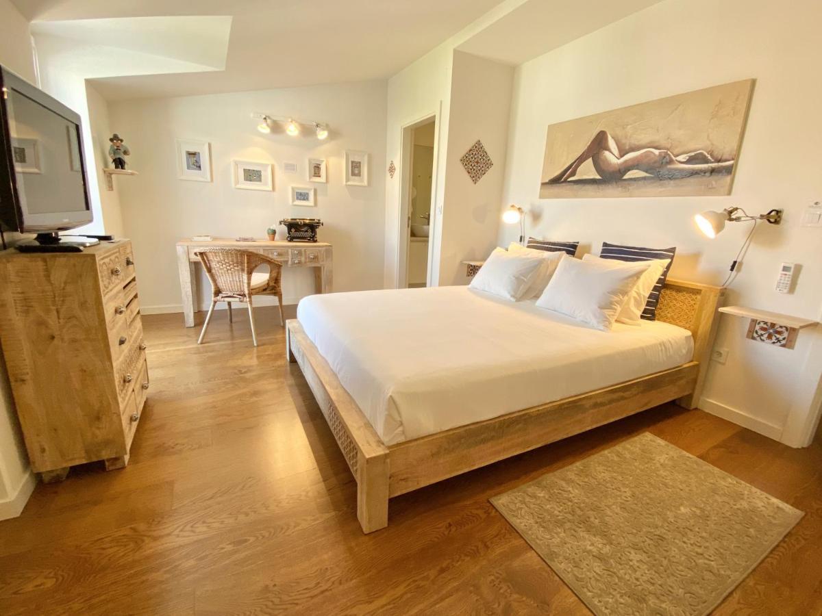 Myplaceforyou: With And Tagus Views Apartment