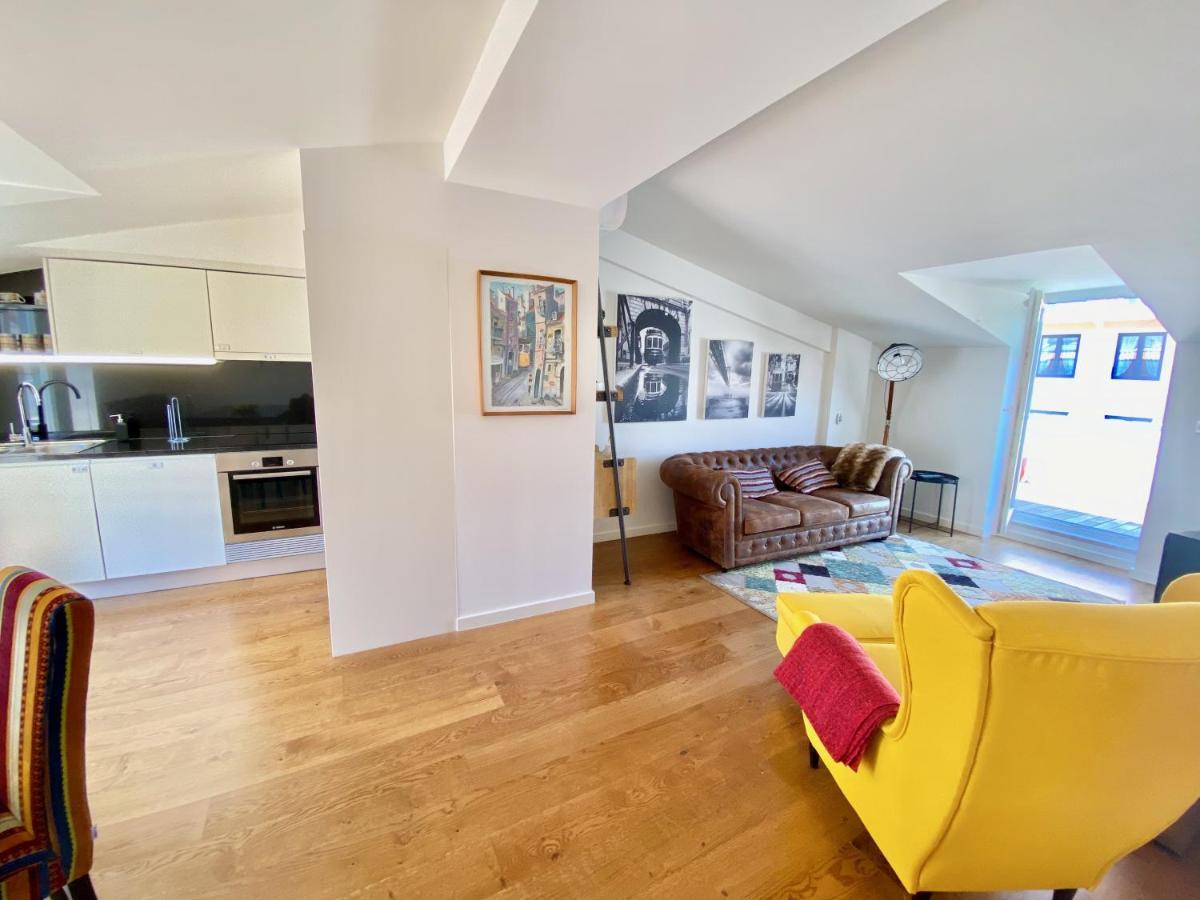 Myplaceforyou: With And Tagus Views Apartment Lisbon