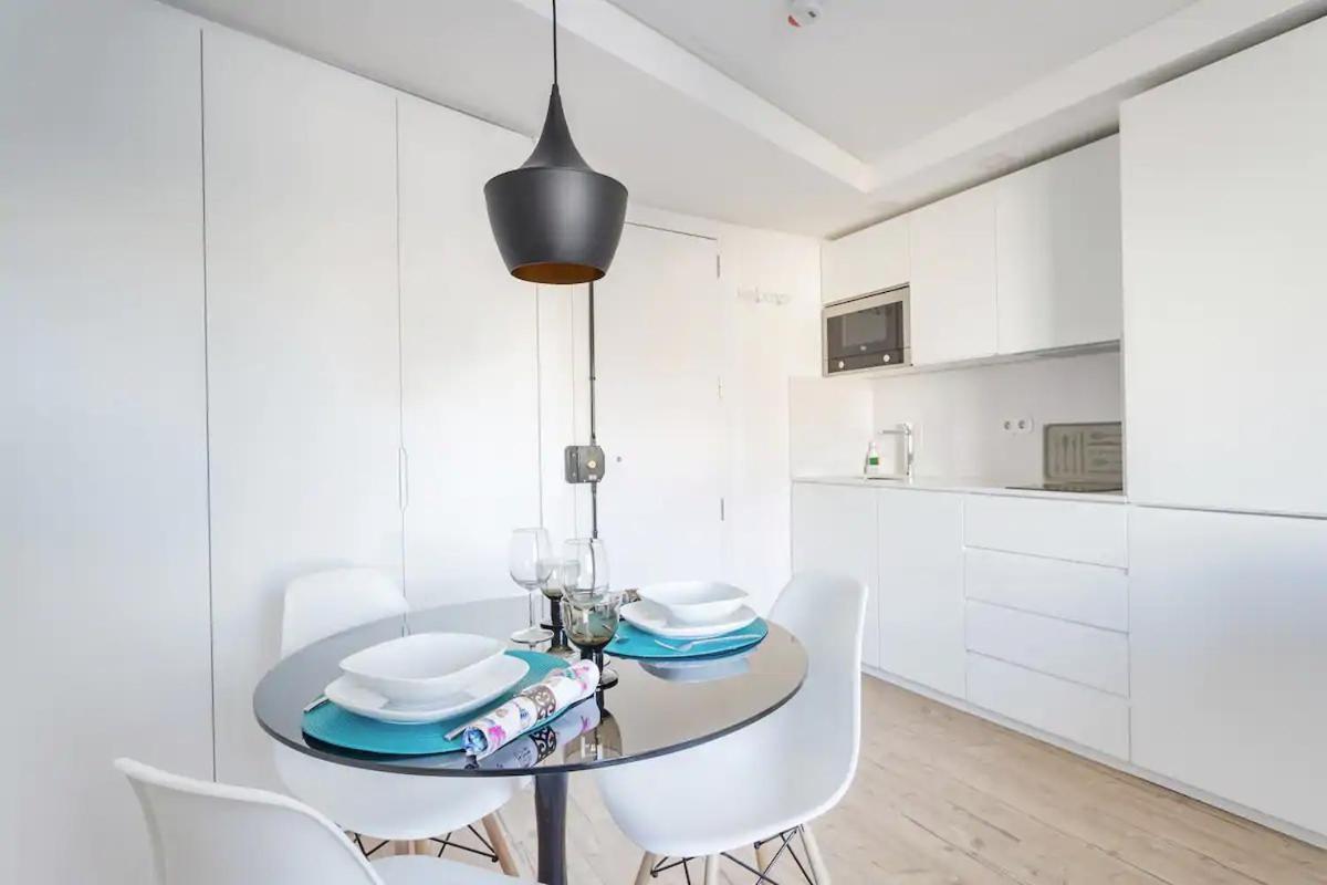 Stylish Ajuda Apartment Lissabon