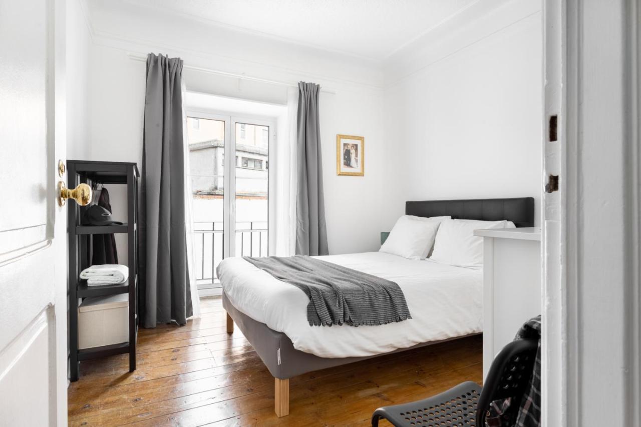 Altido Stunning 4br Apt With Terrace And Seaview In Alfama *