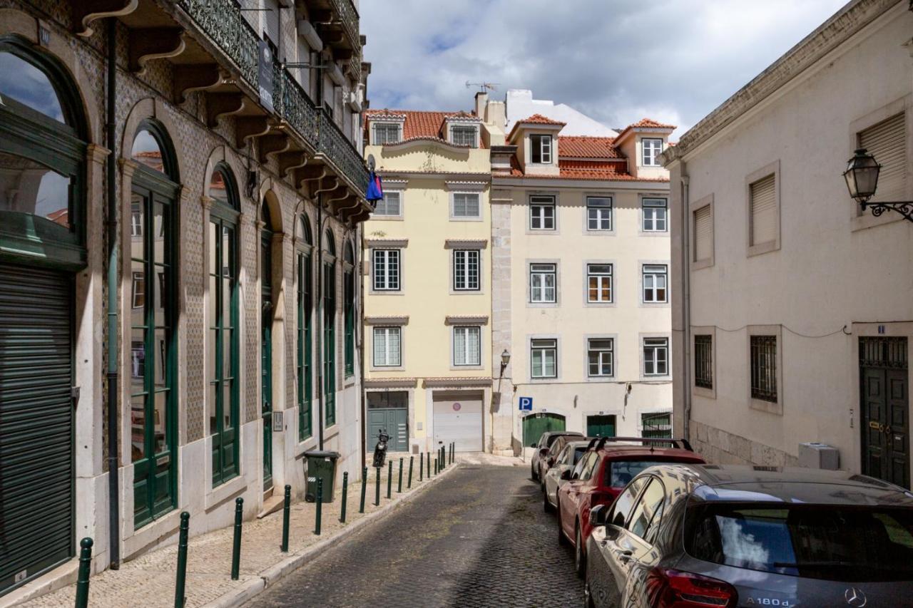Altido Stunning 4br Apt With Terrace And Seaview In Alfama Apartment *