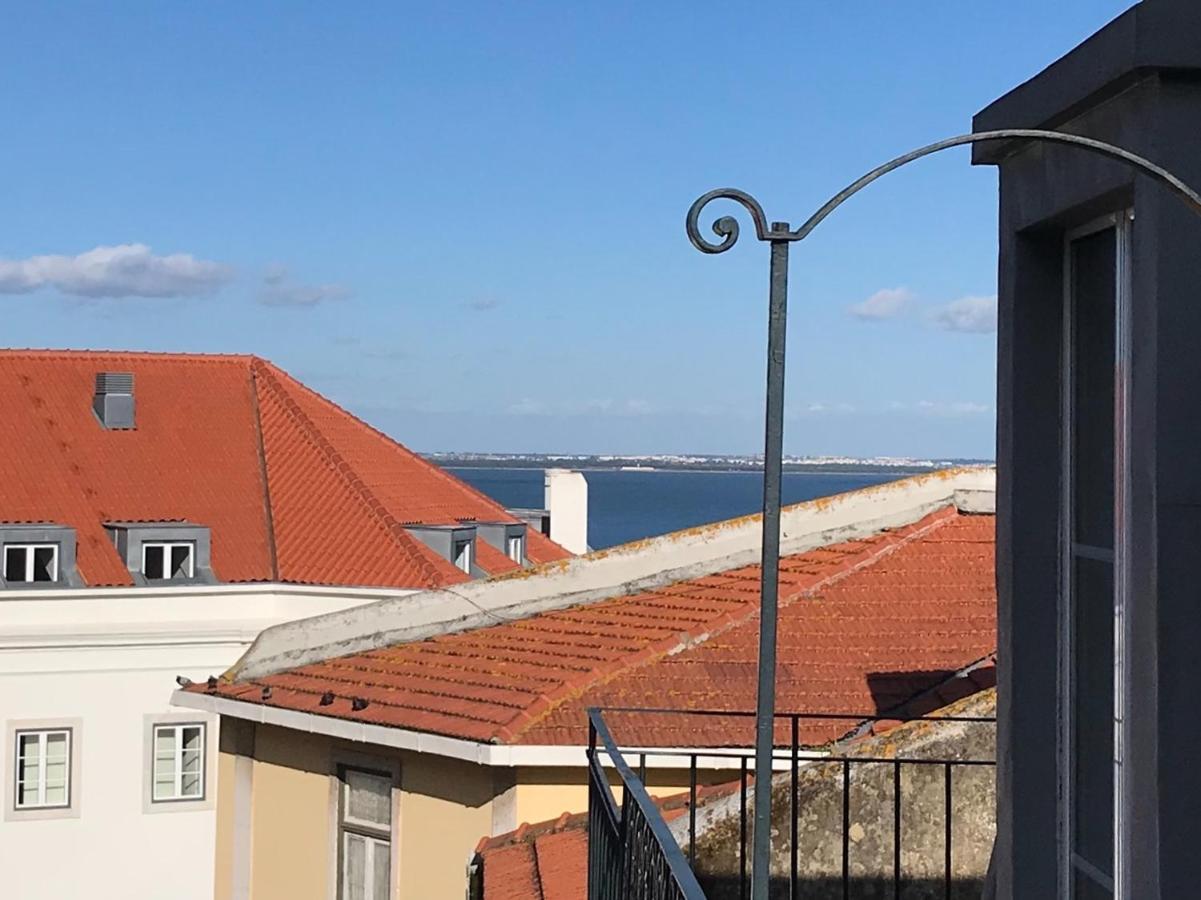 Altido Stunning 4br Apt With Terrace And Seaview In Alfama Apartment Lisbon