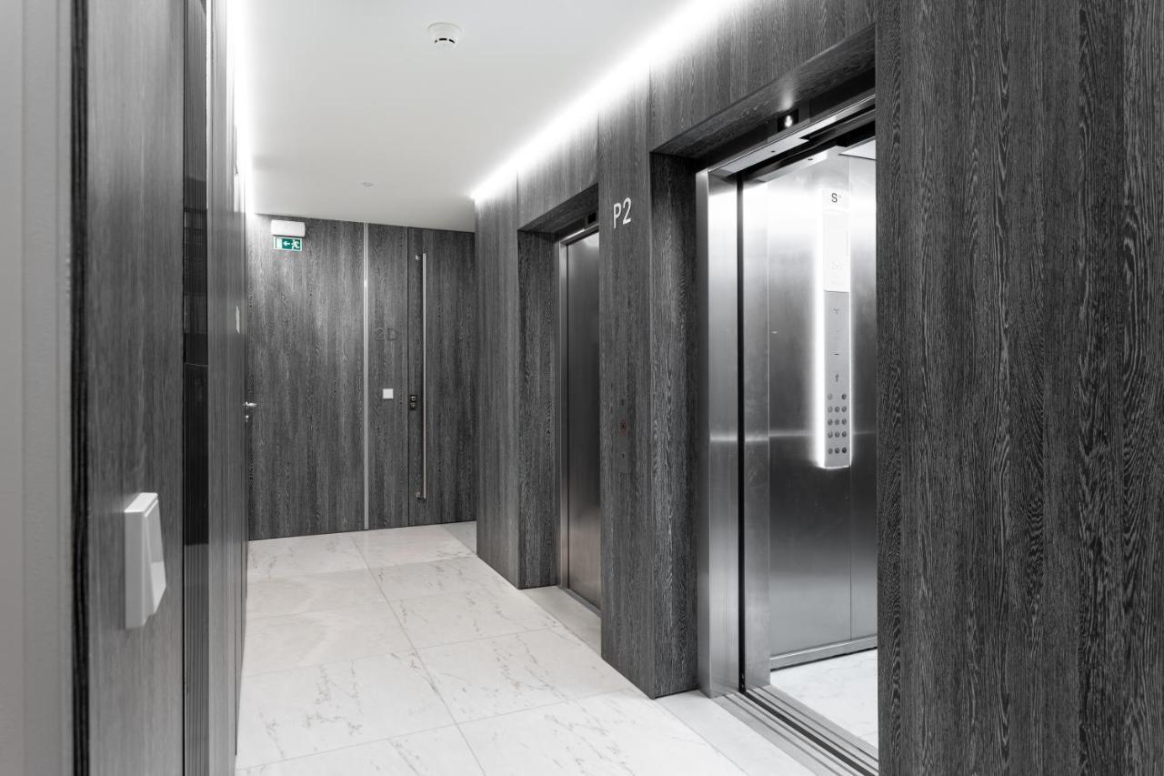 Apartment Joivy Elegant 1-br In Perfect Centre Lisbon