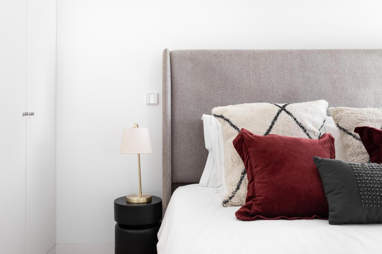 Apartment Joivy Elegant 1-br In Perfect Centre