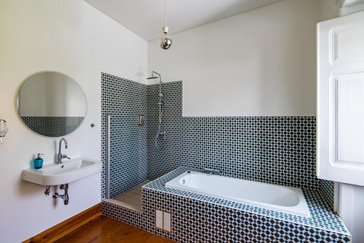 Lost :: Avenida House Lissabon