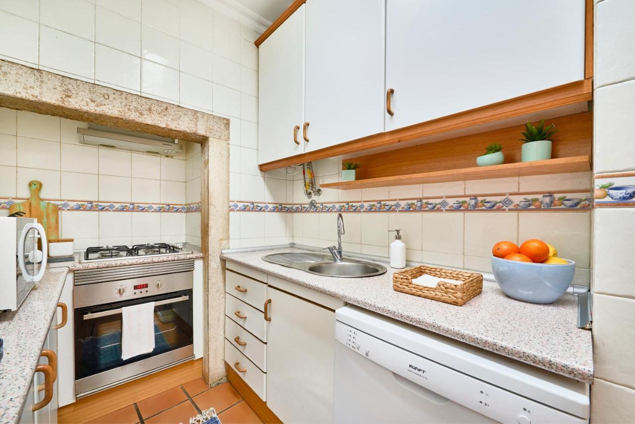 Spacious Bairro Alto With Courtyard, By Timecooler Apartment