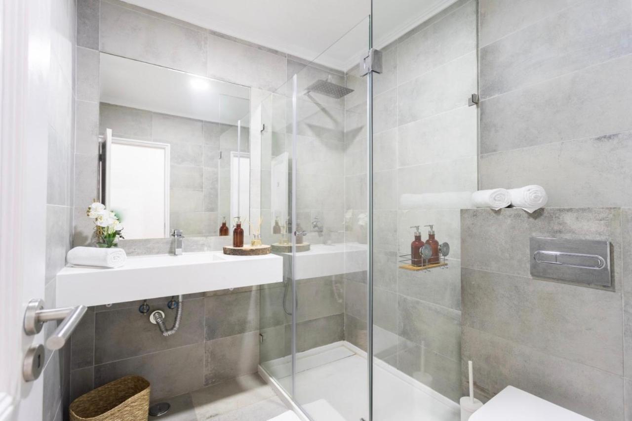 The Lotus - Alcantara Apartment *