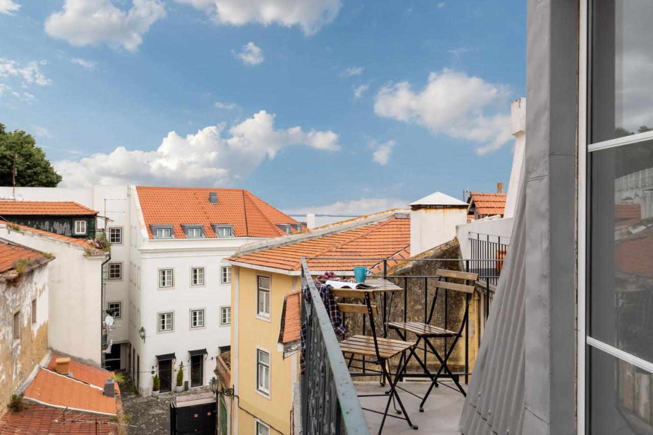Altido Stunning 4br Apt With Terrace And Seaview In Alfama Apartment Lisbon