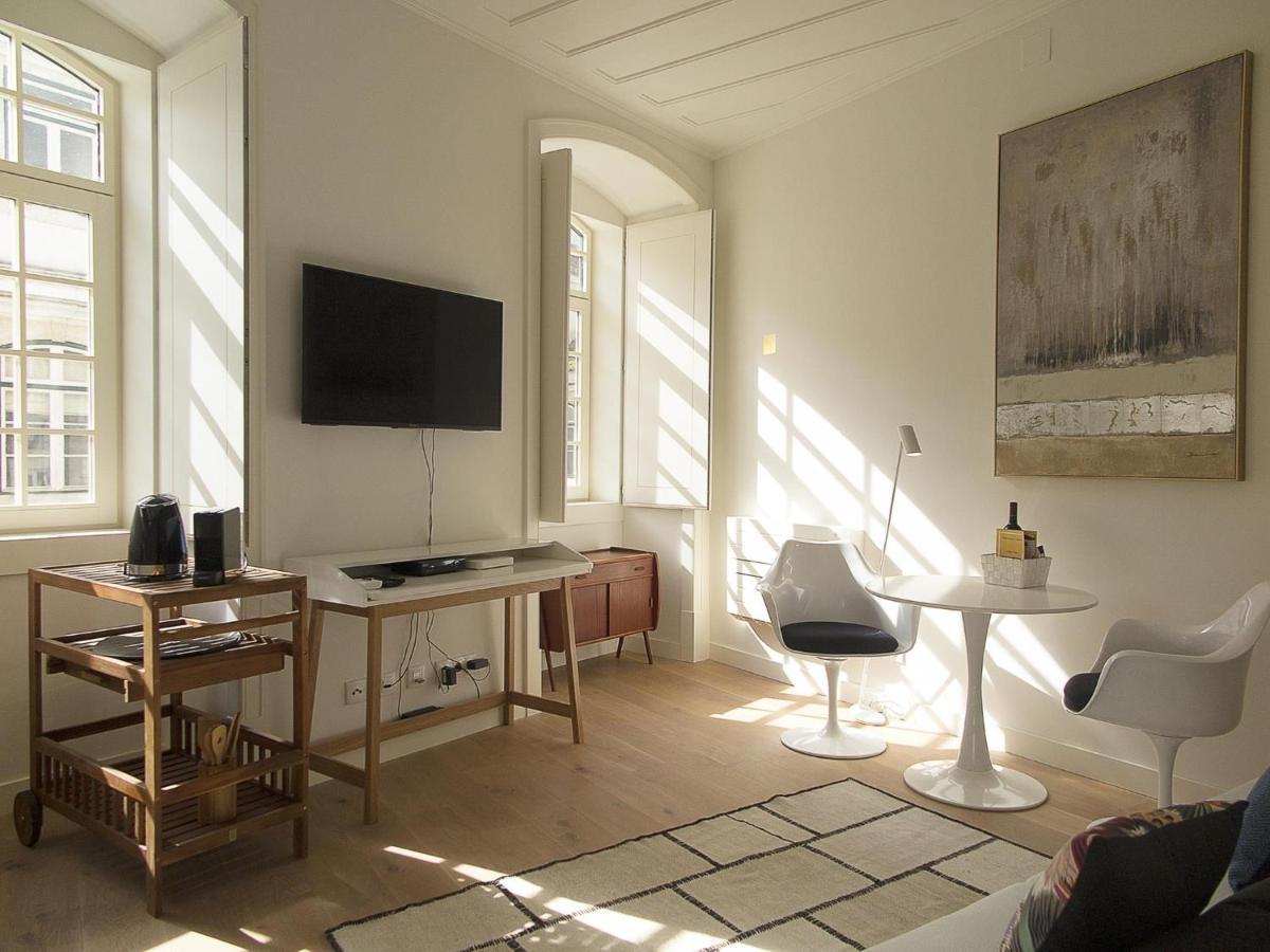 Chiado Bright Modern With Ac Elevator Apartment