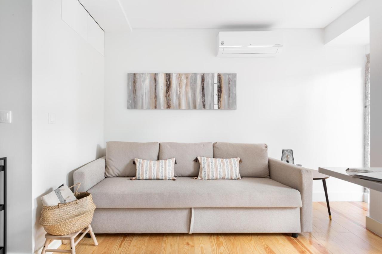 Apartment Joivy Principe Real 2br With Terrace Nearby Botanical Garden Of *
