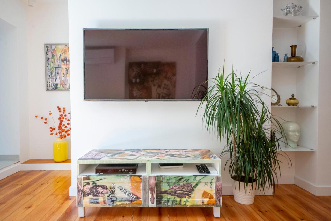 Serene Hideaway In Chiado Lissabon