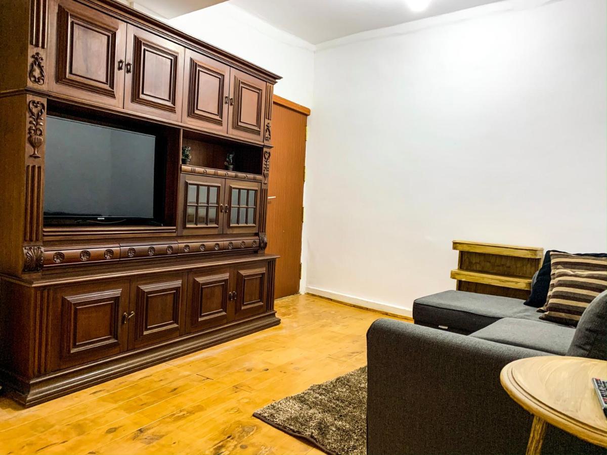 Apartment Housegogo *