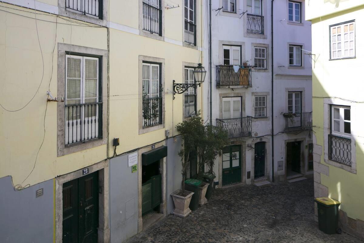 Central Cozy & Near The Subway Lissabon