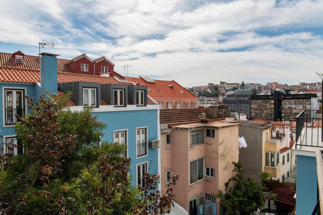Lost :: Avenida House Gasthuis Lissabon