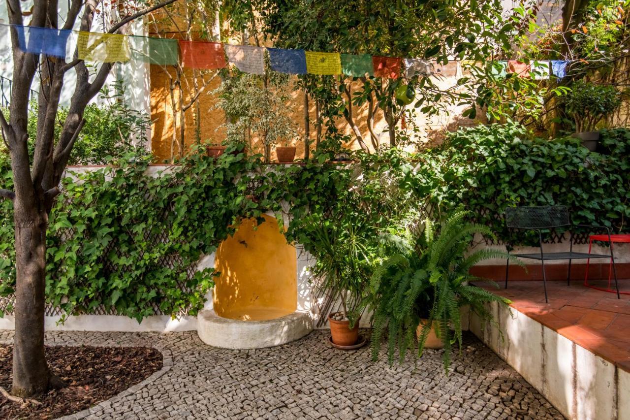 Lost :: Avenida House Lissabon