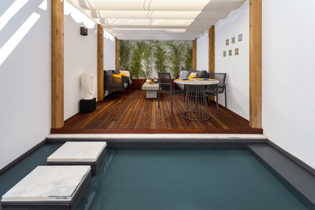 Stupendo- Two Rooms, Patio With Refreshing Pond-center-air Conditioning-free Park * Lissabon