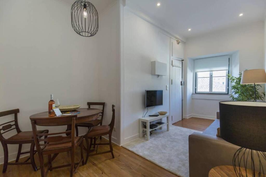 Appartement To Be Mouraria Lissabon