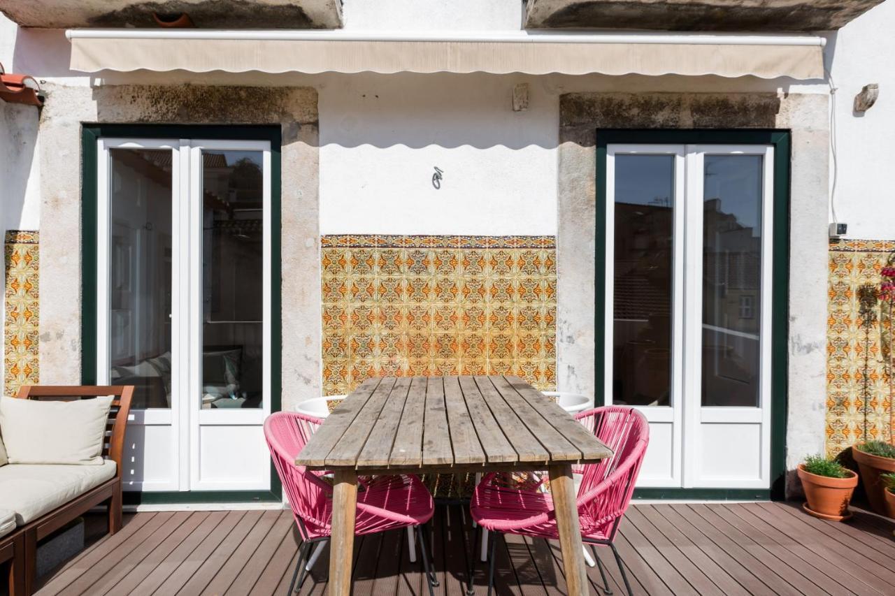 Alfama Terrace River And Historic View Spacious And Charming Ground Floor 18th Century Building