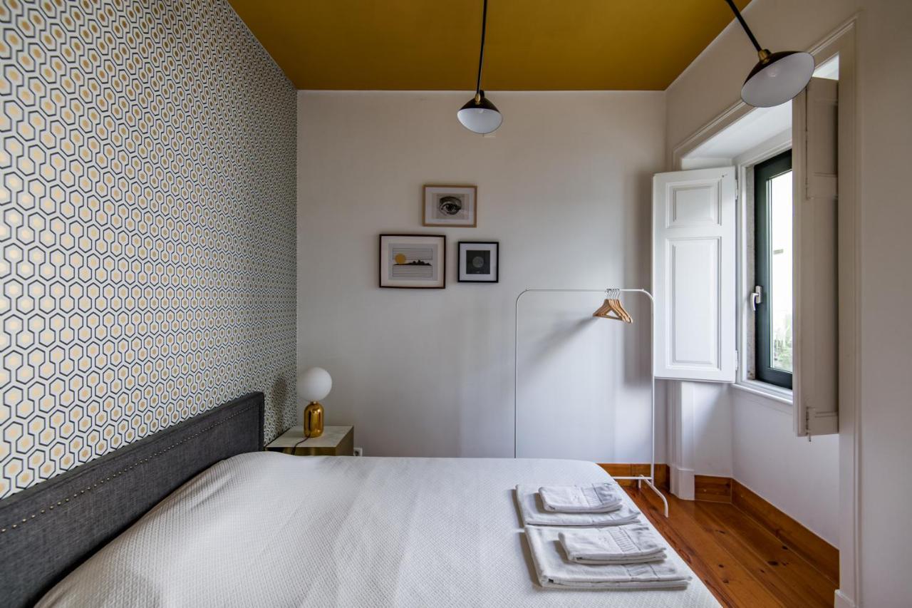 Lost :: Avenida House Lissabon