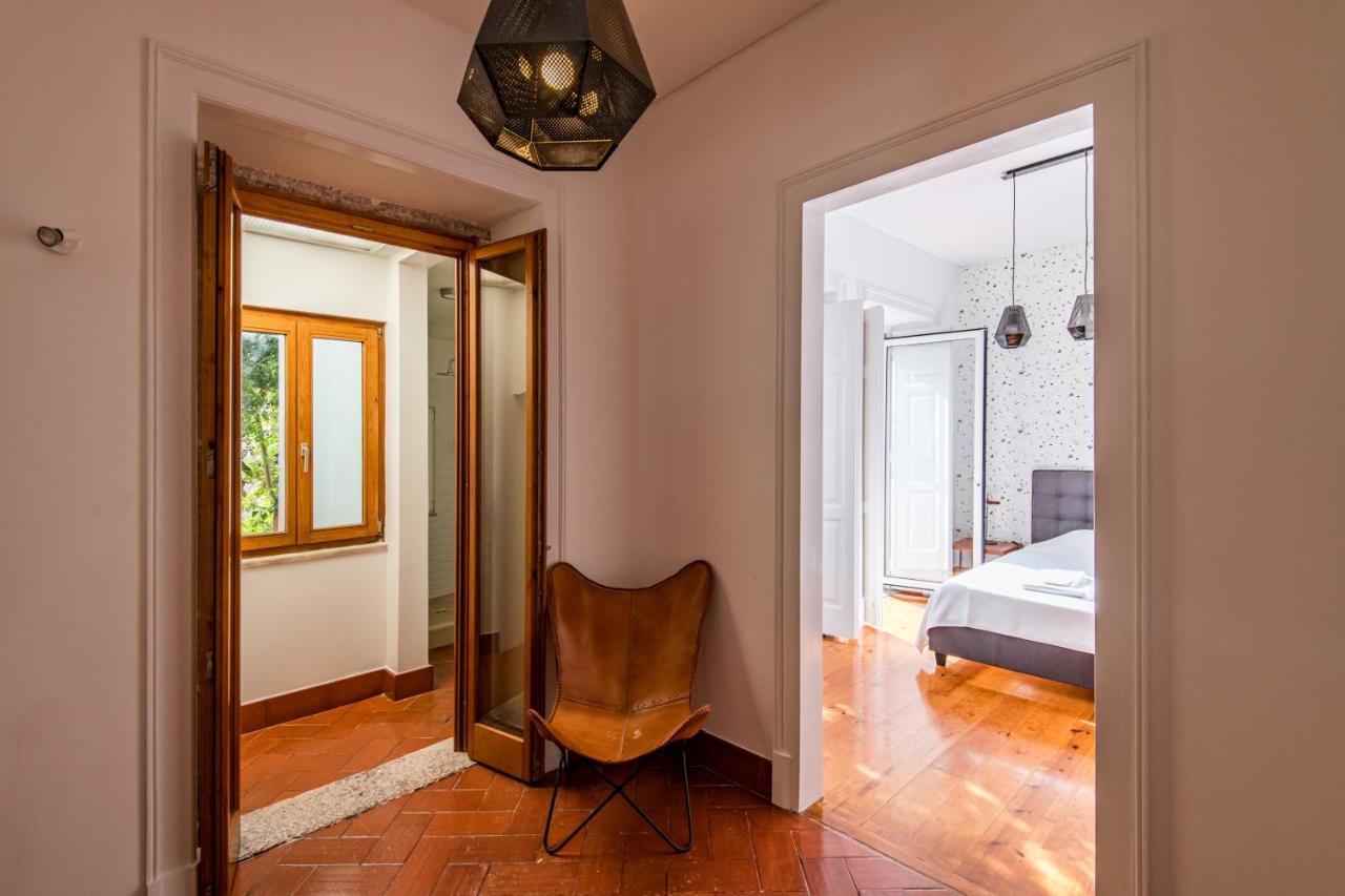 Lost :: Avenida House Gasthuis Lissabon