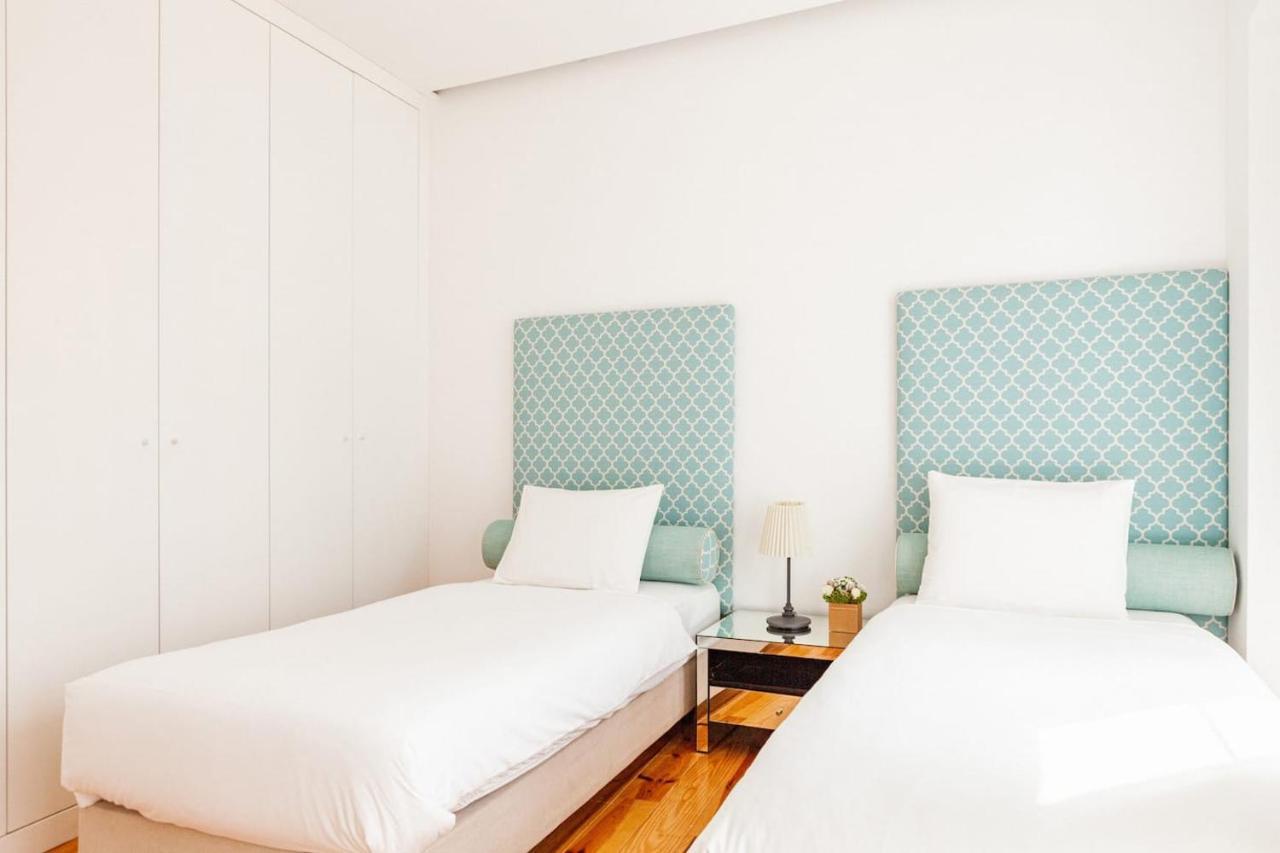 Alfama Delight Panoramic River And Historic Views 3 Bedrooms And 2 Bathrooms Ac 18th Century Building Appartement *