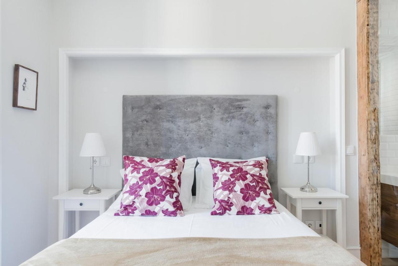 Apartment Center V