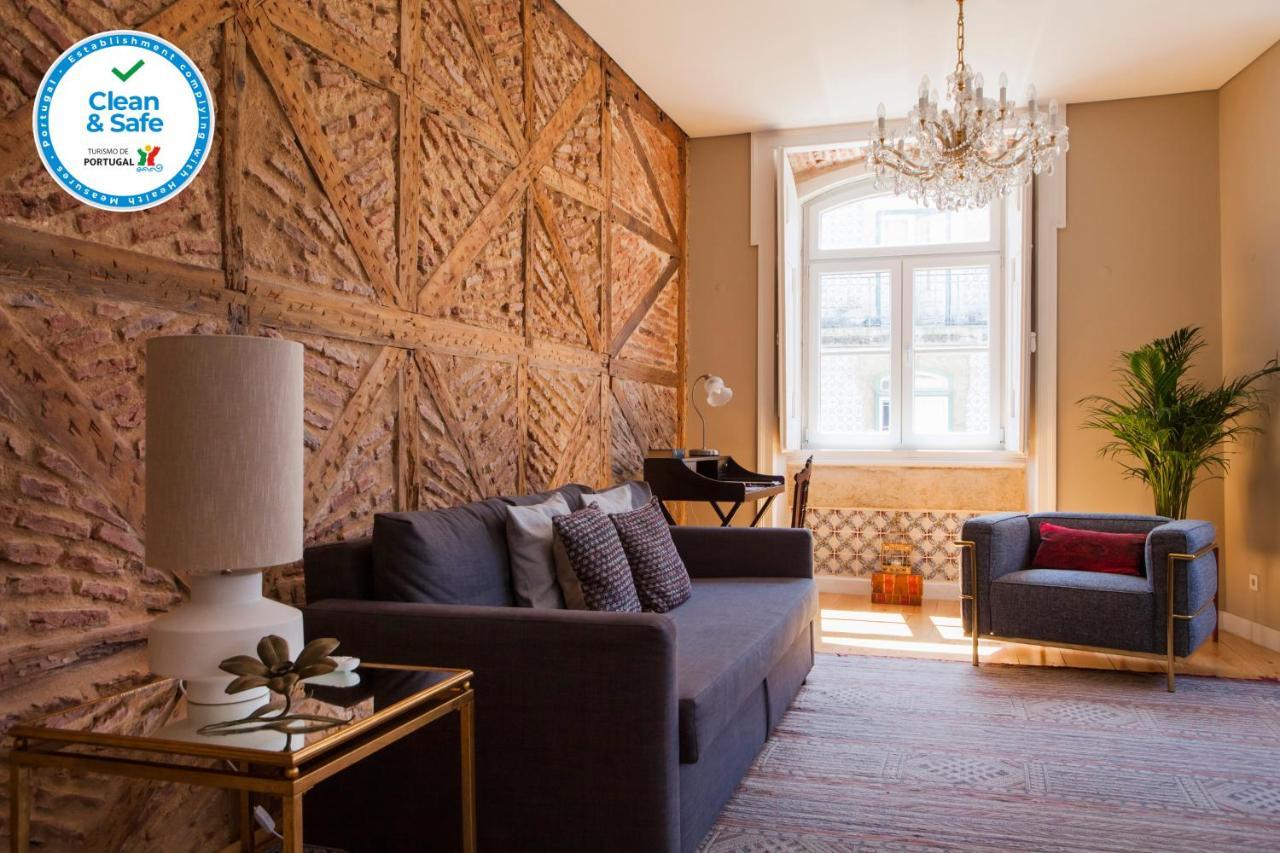 Apartment Alfama Baixa Spacious And Bright Blends The Historic And The Contemporary 2 Bedrs & 2 Bathrs Ac 18th Century Building