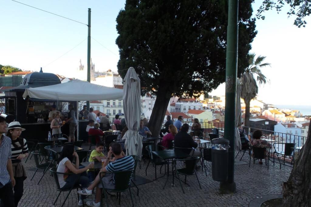 Appartement Alfama Stunning River And Historic Views 2bedrooms & 2bathrooms Ac Balcony 18th Century Building *